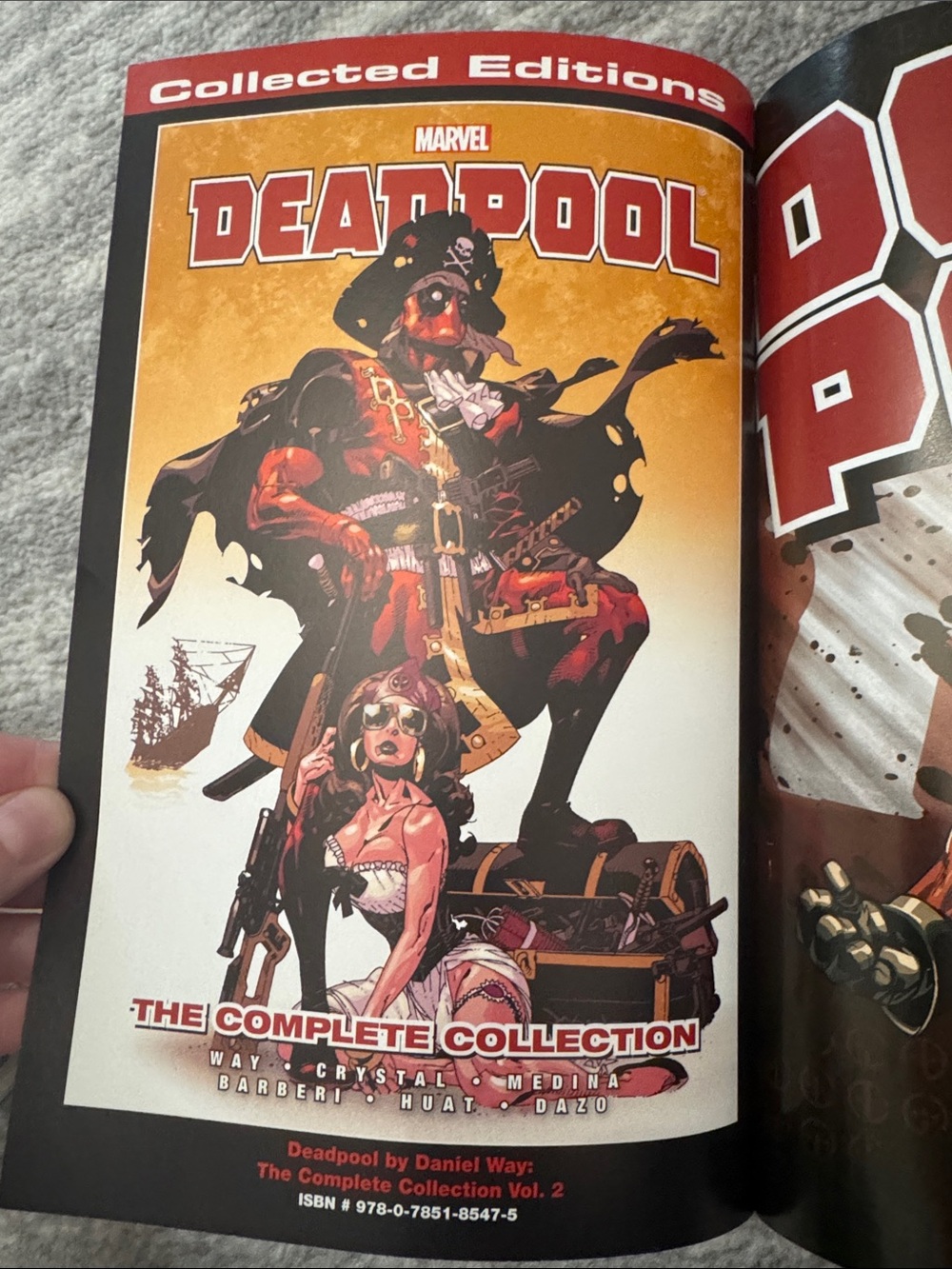 Deadpool: The Complete Collection comic book - Picture 2 of 8